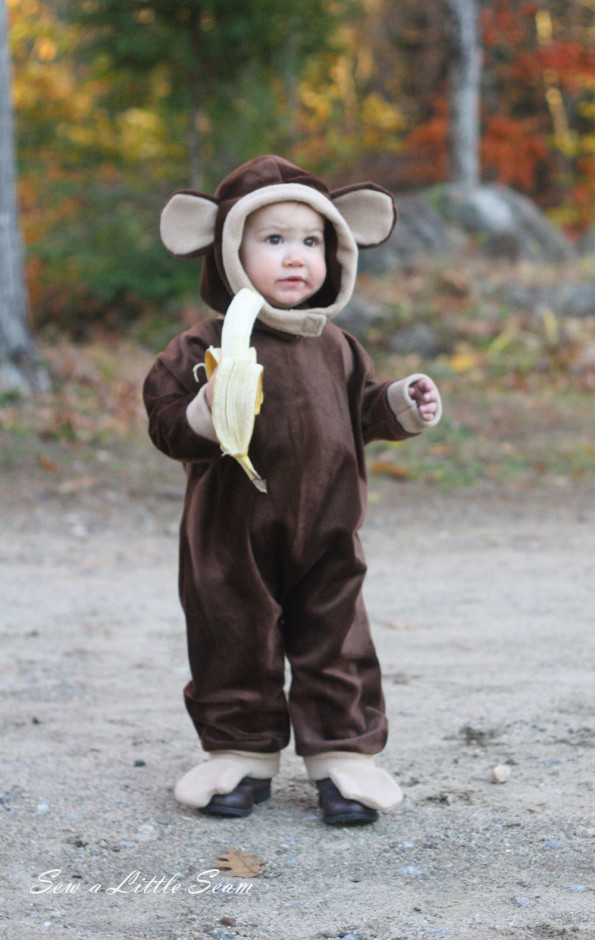 This free animal costume comes in size 2T. It includes piece to make a puppy or a monkey, but you could experiment and make a variety of costumes! You can find the tutorial here.