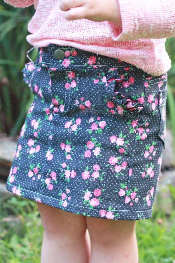 The Linden Shorts & Skirt Pattern is loaded with options perfect for both boys and girls.There are two short lengths; long is designed to hit at the knee, while the short version hits just above mid thigh. The pattern also comes with a skirt option that hits just above the knee. All versions come with multiple hem finishes, three front pocket and four back pocket options, an optional back yoke, and three waistband choices. You can create so many different looks with just one pattern!