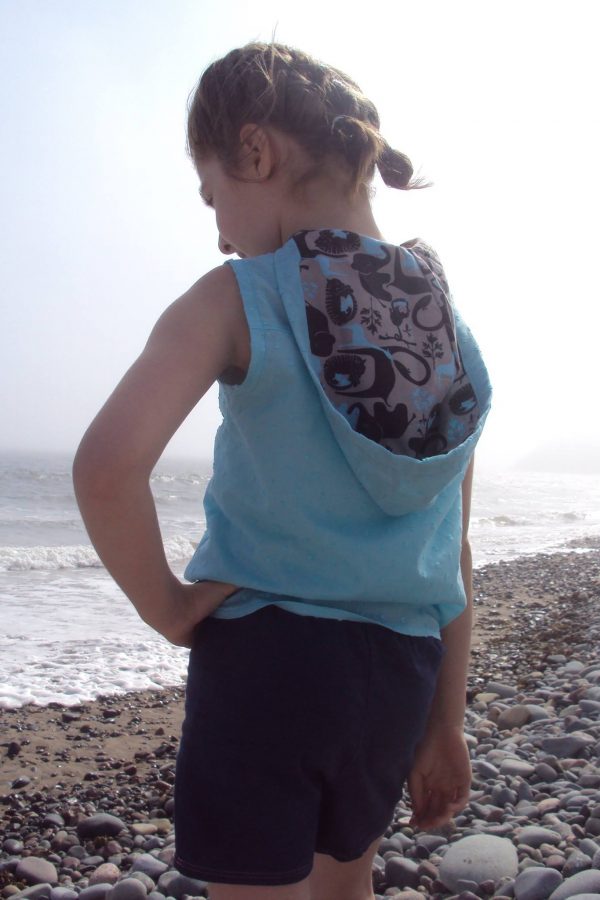 MCM Size 5 Sleeveless Hood MCM Size 5 Sleeveless Hood