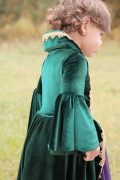 CAP Bell sleeve