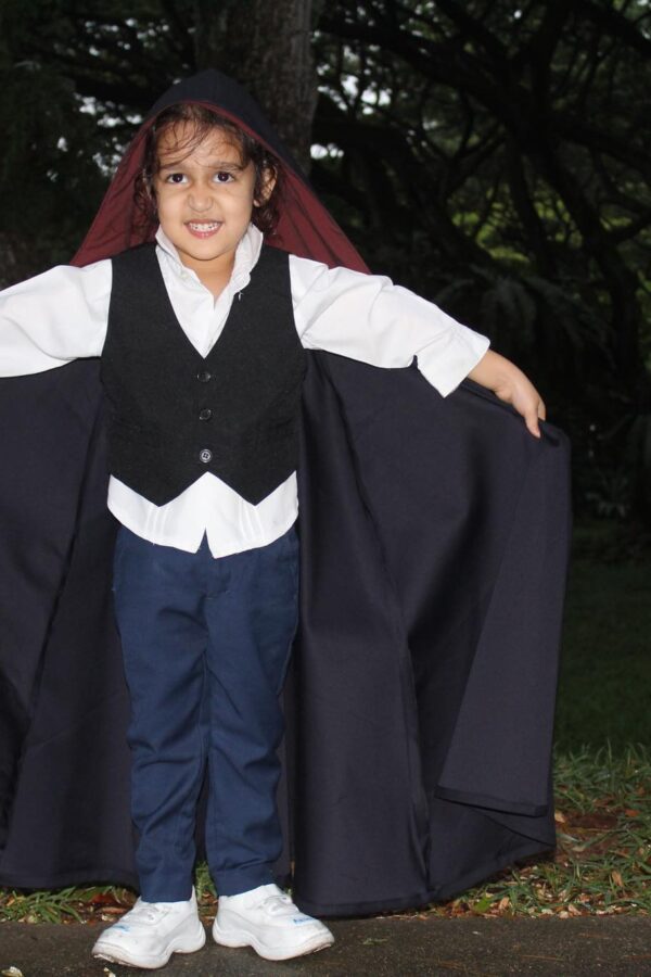 KG full length cape KG full length cape