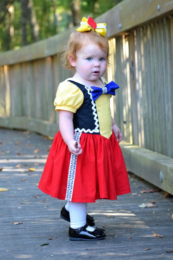 TR square neckline puff sleeve TR square neckline puff sleeve