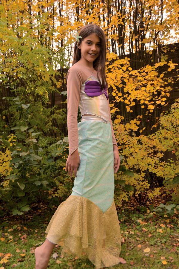 VI Size 10 mermaid VI Size 10 mermaid