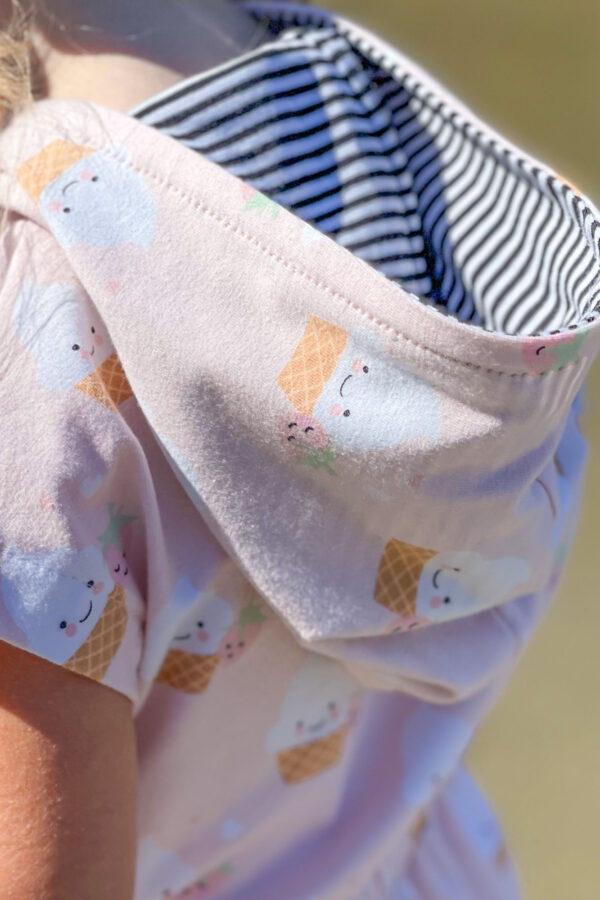 Christen Benson (3) Christen Benson (3)